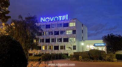 نووتل پاریس کرتیل له لاک