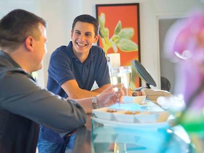 نووتل پاریس کرتیل له لاک