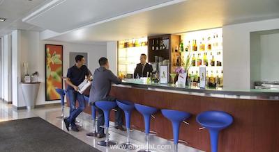 نووتل پاریس کرتیل له لاک