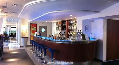 نووتل پاریس کرتیل له لاک