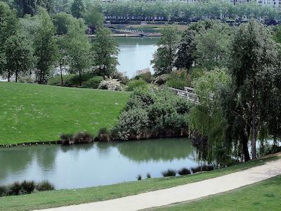 نووتل پاریس کرتیل له لاک