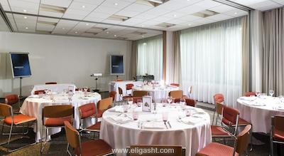 نووتل پاریس کرتیل له لاک