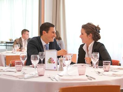 نووتل پاریس کرتیل له لاک