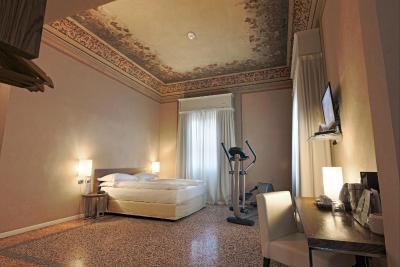 ای پرتیسی هتل بلنا