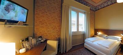 ای پرتیسی هتل بلنا