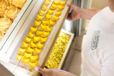 ای پرتیسی هتل بلنا