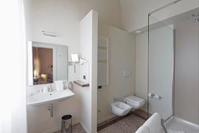 ای پرتیسی هتل بلنا