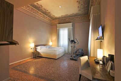 ای پرتیسی هتل بلنا