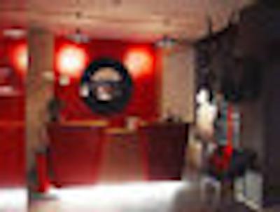 اوشنیا پاریس پورت د ورسای