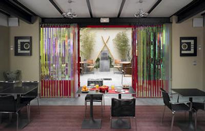 اوشنیا پاریس پورت د ورسای