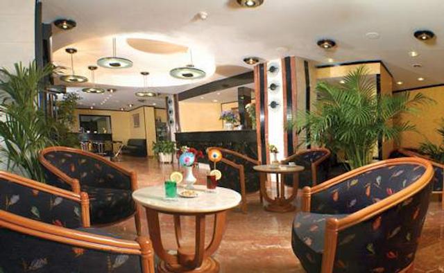 اپرا لافایت