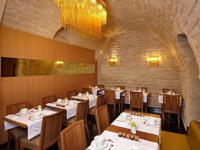 بست وسترن پرمیر اپرا ریچپنس