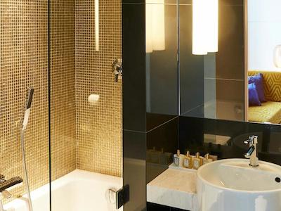 بست وسترن پرمیر اپرا ریچپنس