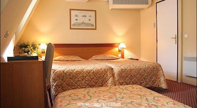 پاویلون لوور ریولی