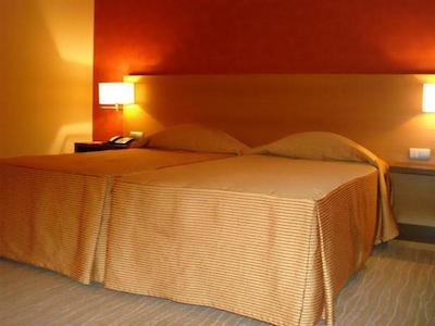 هتل لوسیتانیا کنگرز اند اسپا