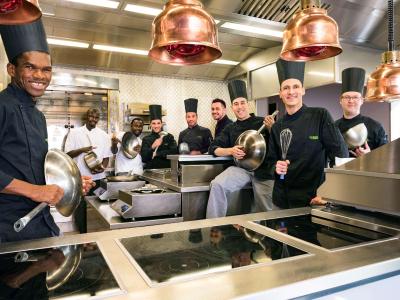 پولمن پاریس لا دفنس