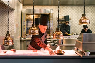 پولمن پاریس لا دفنس