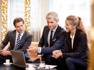 پولمن پاریس لا دفنس