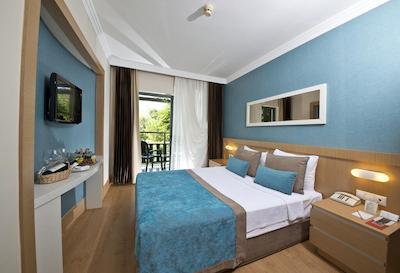 لیماک لیمرا هتل