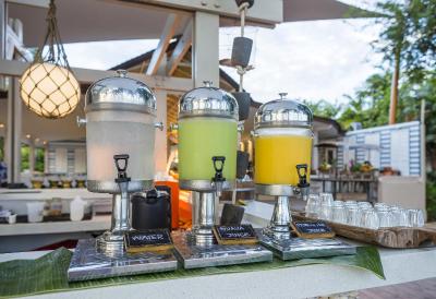 د ویلیج ککونات آیلند