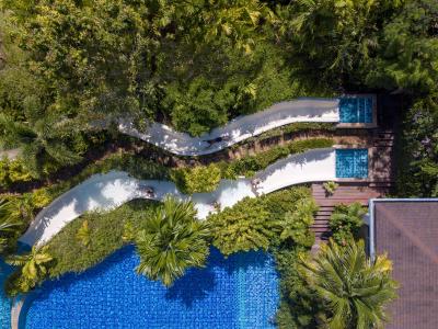 د ویلیج ککونات آیلند