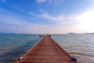 د ویلیج ککونات آیلند