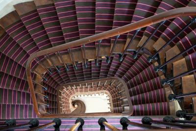 سراتل لوتیس