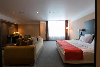 پارک این بای رادیسن ایزهوسک هتل