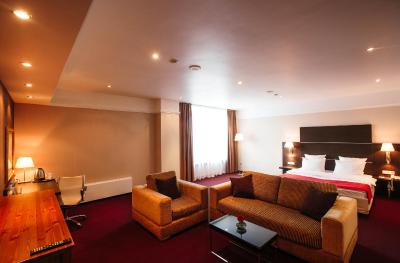 پارک این بای رادیسن ایزهوسک هتل