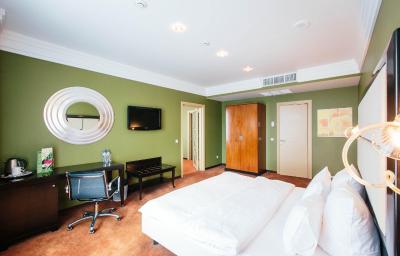 پارک این بای رادیسن ایزهوسک هتل