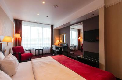 پارک این بای رادیسن ایزهوسک هتل