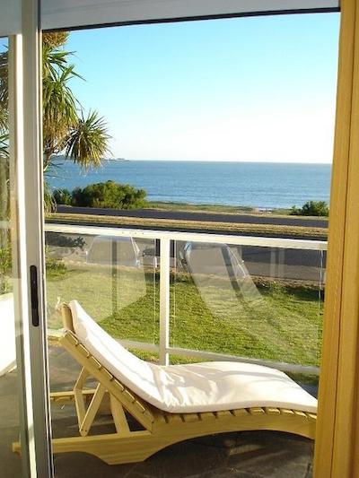 بی دز انجز اپارت اند اسپا