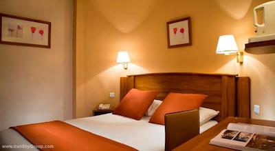 تیمهتل اپرا مادلین