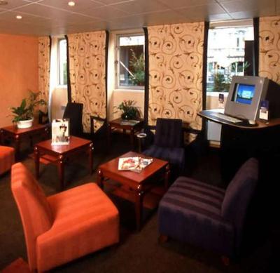 تیمهتل اپرا مادلین