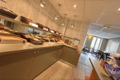 تیمهتل اپرا مادلین