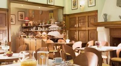 تیمهتل پالایس رویال