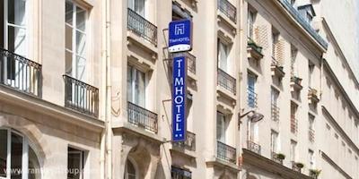 تیمهتل پالایس رویال