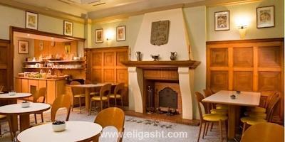 تیمهتل پالایس رویال