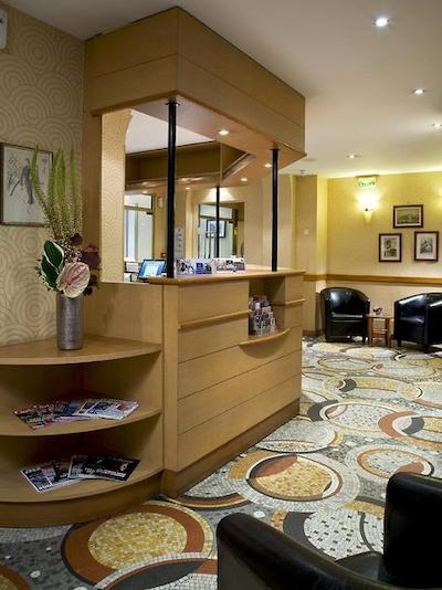 تیمهتل پالایس رویال