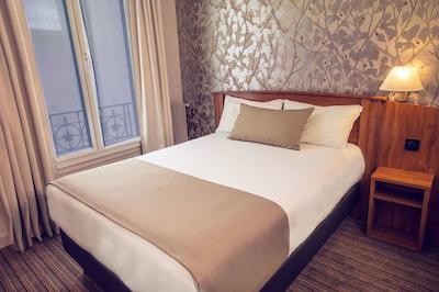 تیمهتل پالایس رویال