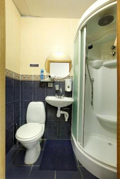 هتل آر ای نوسکی 44