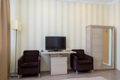 هتل آر ای نوسکی 44