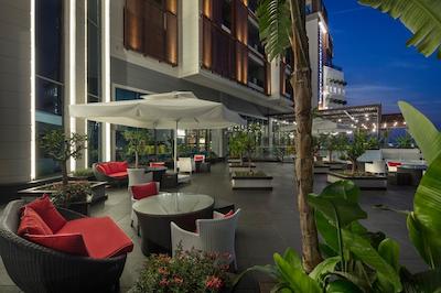 سلکتوم لاکچری ریزورت بلک