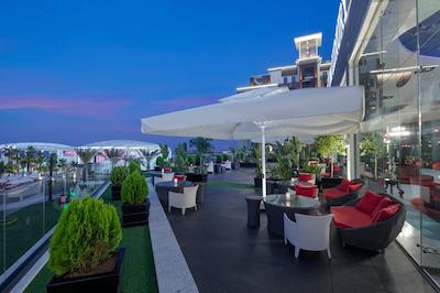 سلکتوم لاکچری ریزورت بلک