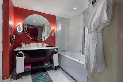 سلکتوم لاکچری ریزورت بلک