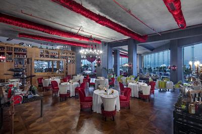 سلکتوم لاکچری ریزورت بلک