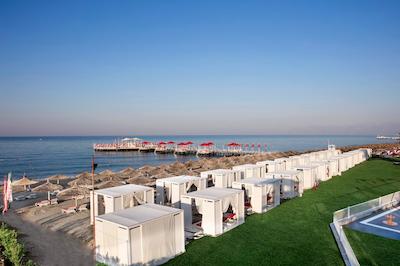 سلکتوم لاکچری ریزورت بلک