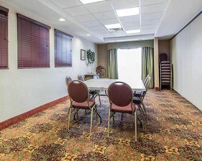 کمفرت این اند سویتز کوایل اسپرینگز