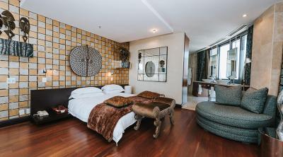 د میچلانجلو تورز