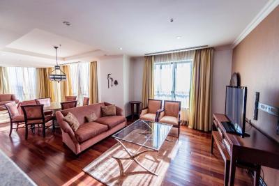 د میچلانجلو تورز